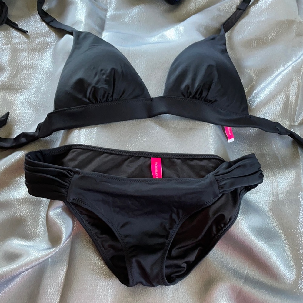 Victoria’s Secret bikini